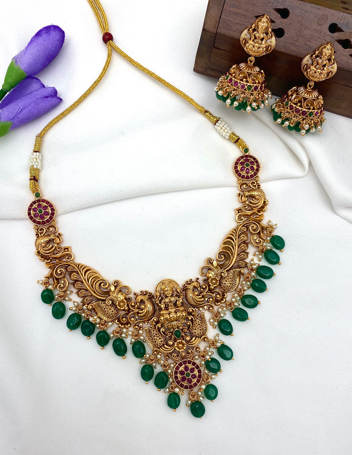 Antique Kempu Lakshmi Devi Pattern Necklace Set