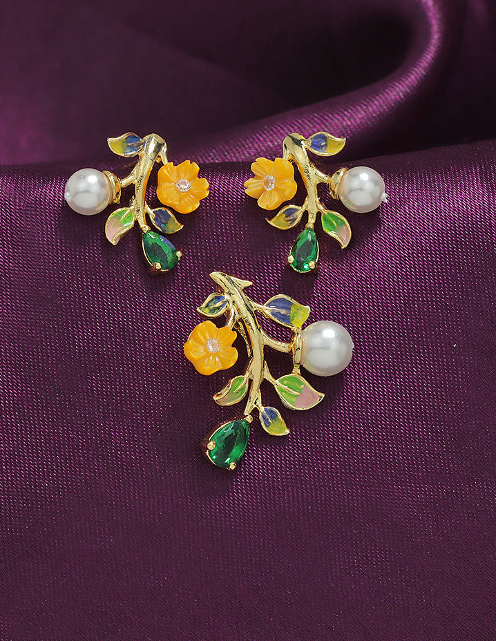 Designer Zirconia Enchanted Blossom Pendant Set