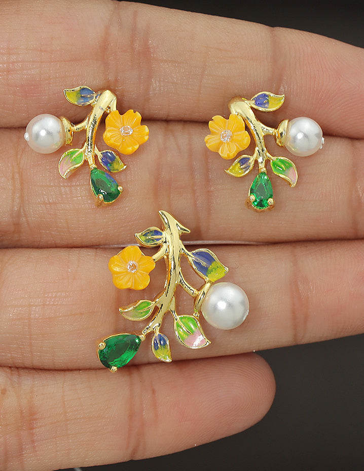 Designer Zirconia Enchanted Blossom Pendant Set