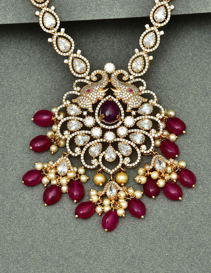 Zircon Gold Polish Elephant Design Pendant Necklace Set