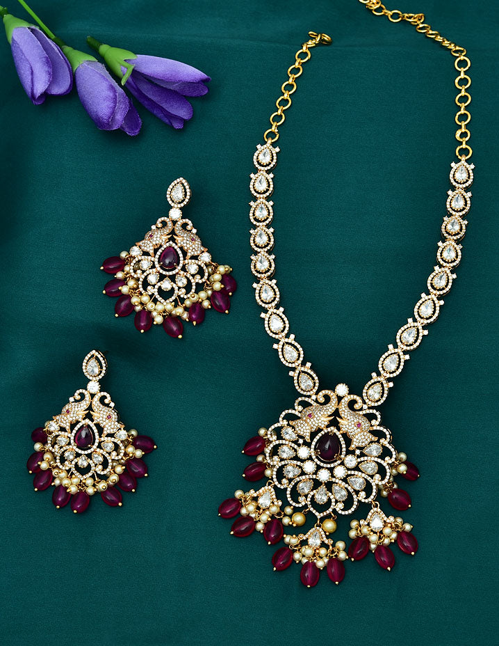 Zircon Gold Polish Elephant Design Pendant Necklace Set