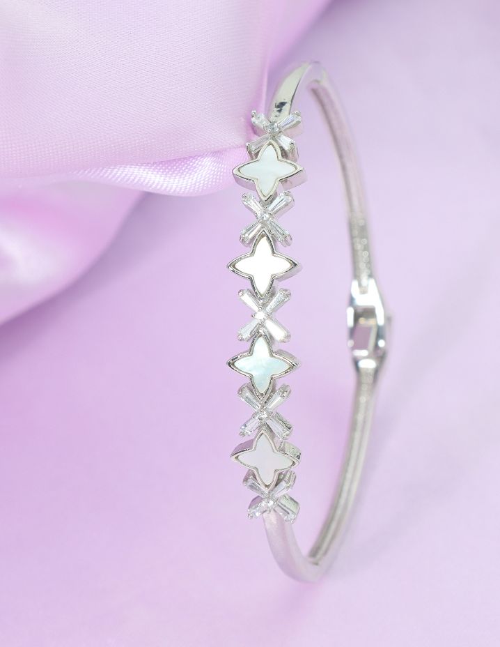 Designer MOP Rhodium Polish Bracelet