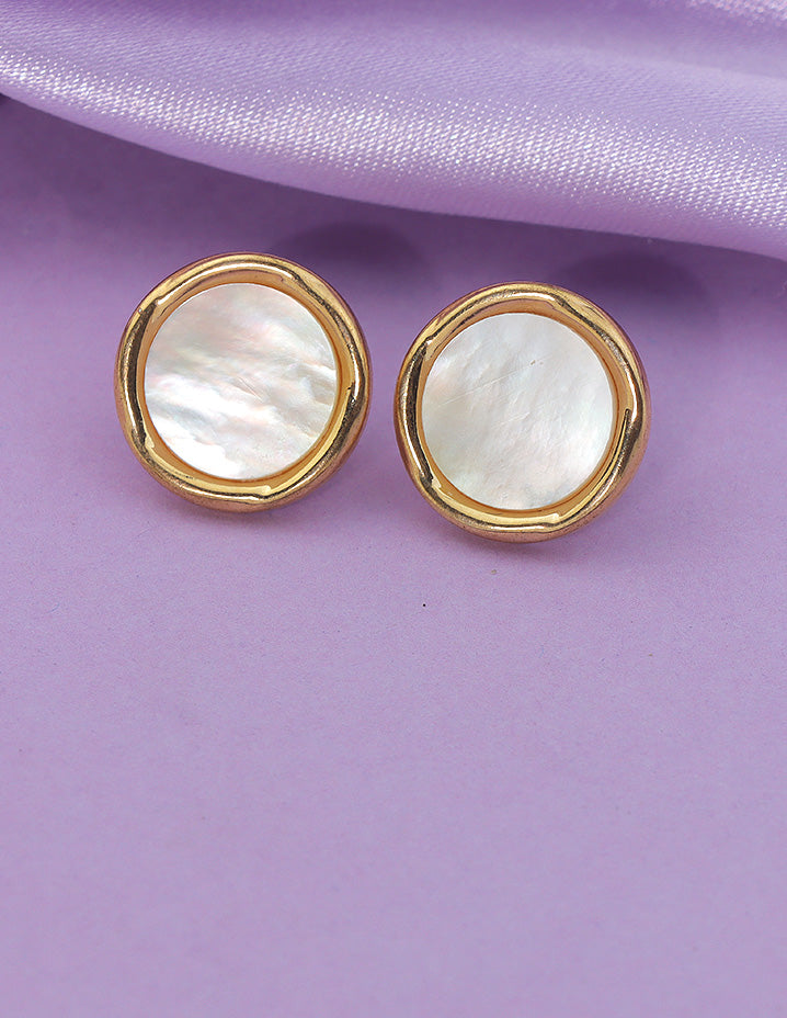 Designer Pearl Glow Round Stud Earrings