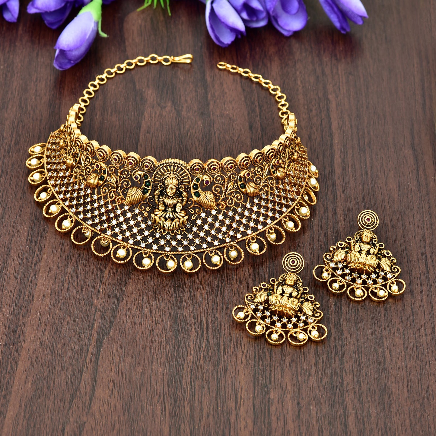 Antique Zirconia Stone kempu Choker Set