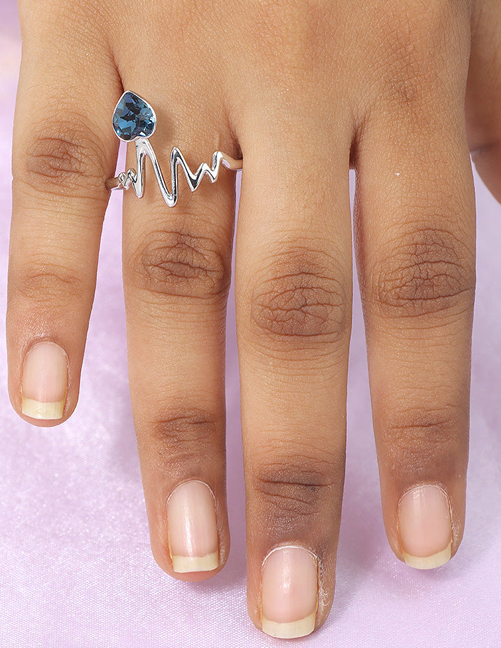 Designer Zirconia Crystal Heartbeat Spark Finger Ring