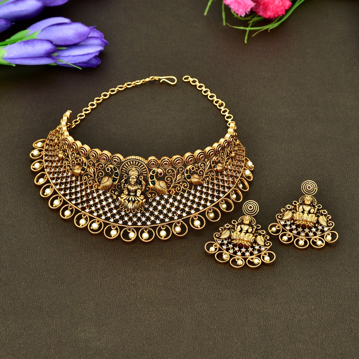 Antique Zirconia Stone kempu Choker Set
