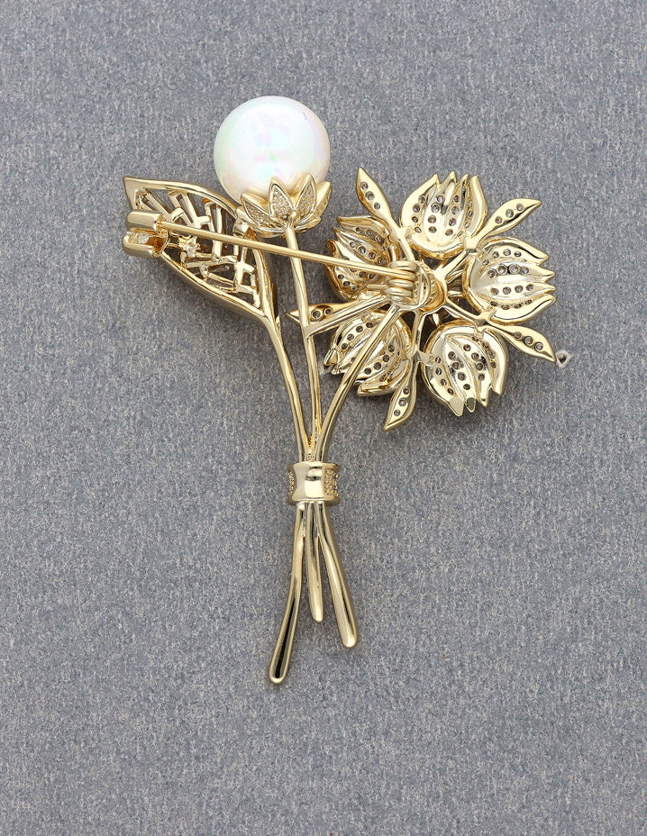 Zirconia Gold Polish Saree Pin