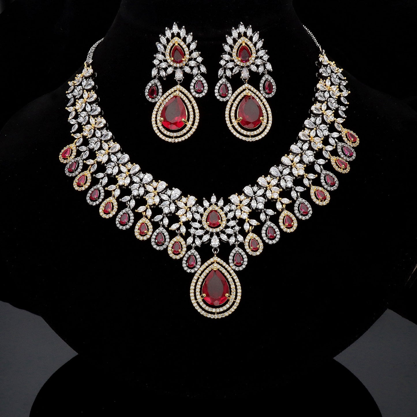 Zirconia Victorian Necklace Set