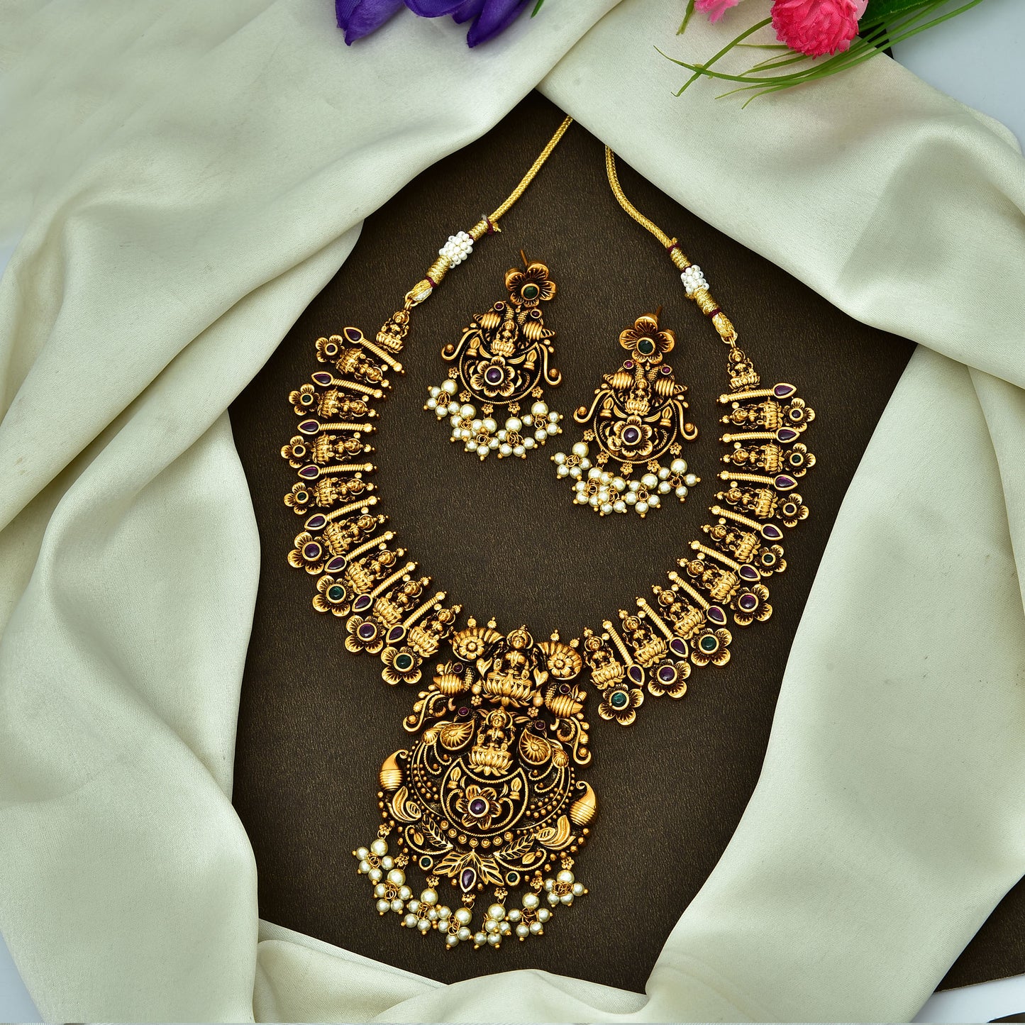 Antique Ruby And Emerald Kemp Lakshmi Devi Pattern Necklace Set