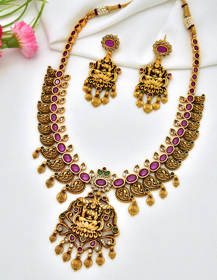 Antique Lakshmi Devi Design Kempu Necklace Set