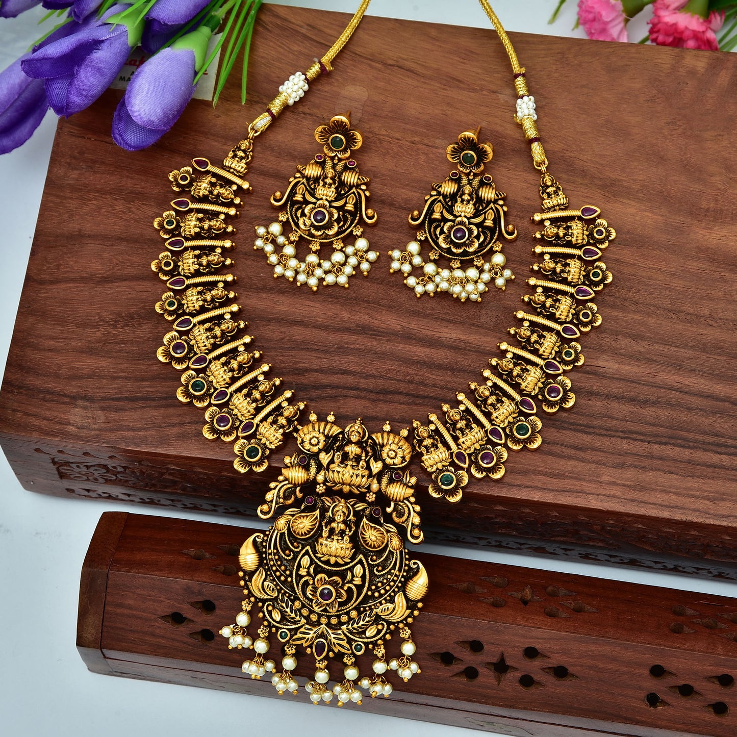 Antique Ruby And Emerald Kemp Lakshmi Devi Pattern Necklace Set