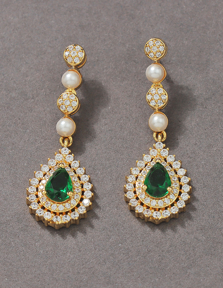 Designer Zirconia Emerald Radiance Pearl Necklace Set