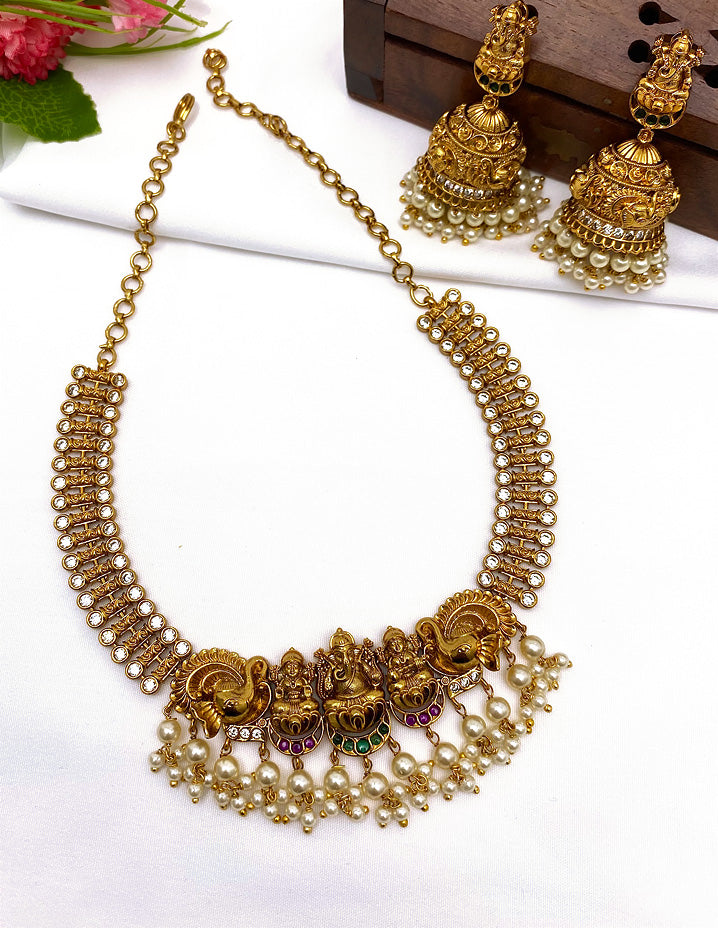 Antique Kempu Lakshmi Devi Pattern Necklace Set