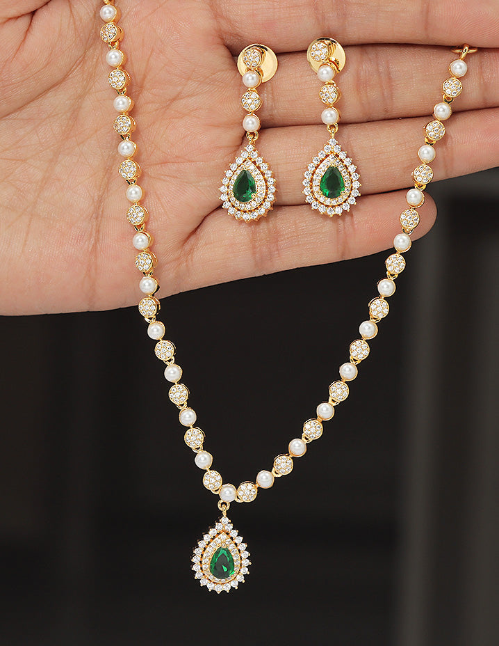Designer Zirconia Emerald Radiance Pearl Necklace Set