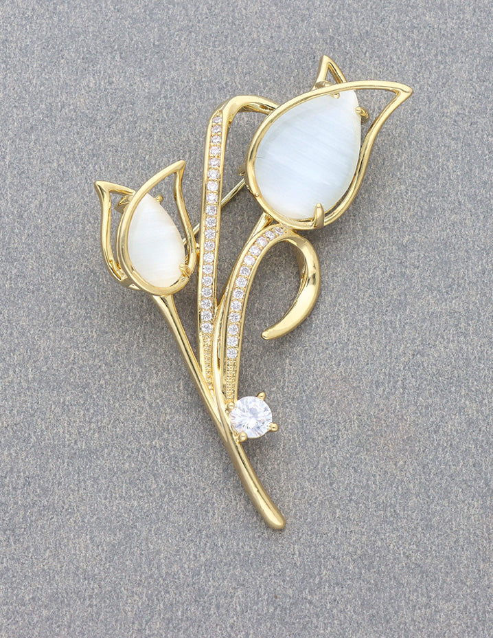 Zirconia Gold Polish Saree Pin