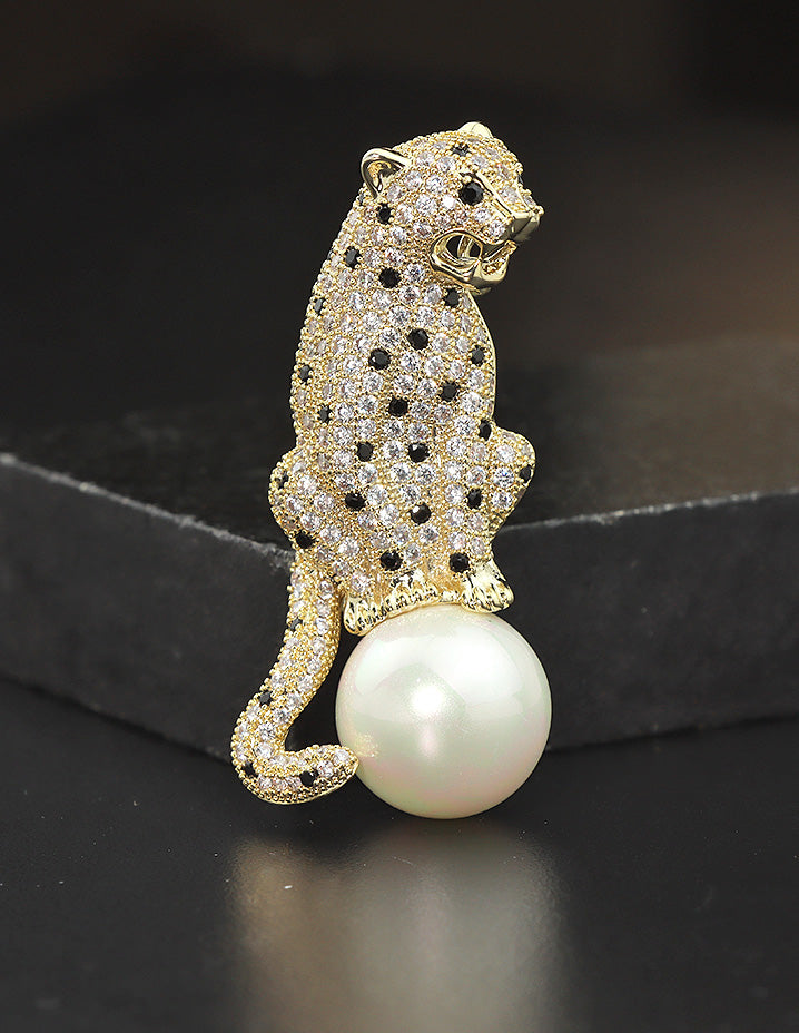 Designer Gold Polish Zirconia Brooch