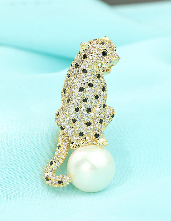 Designer Gold Polish Zirconia Brooch