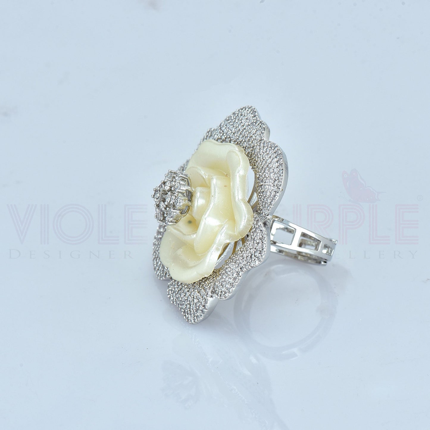 Zirconia Finger Ring