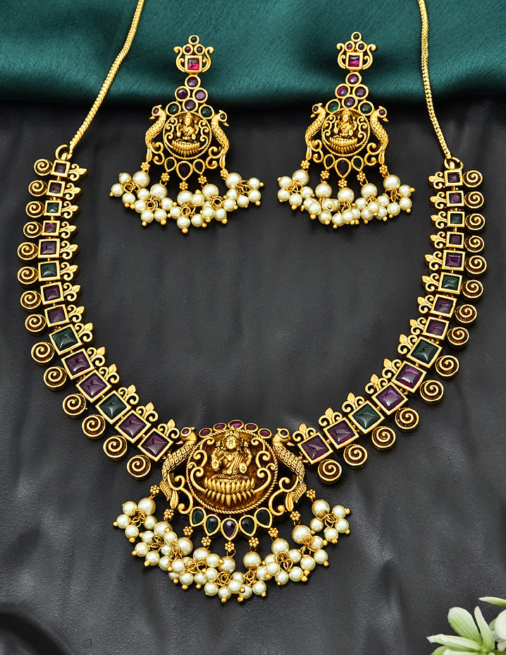 AntiqueLakshmi Devi Kempu Necklace Set