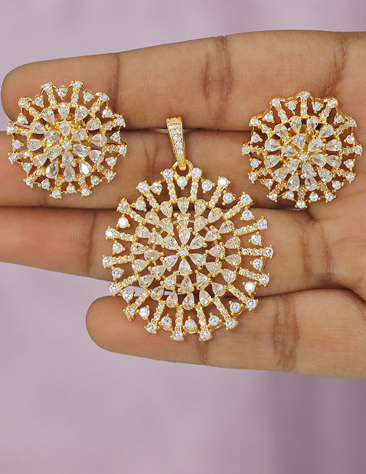 Designer Zirconia Gold Polish Pendant Set
