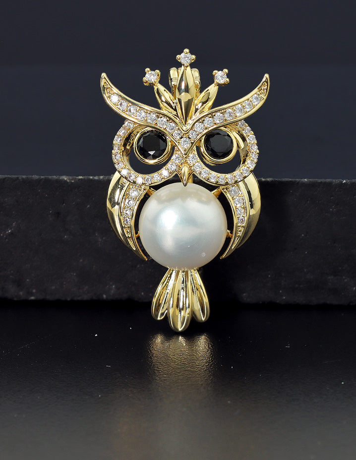 Designer Gold Polish Zirconia Brooch