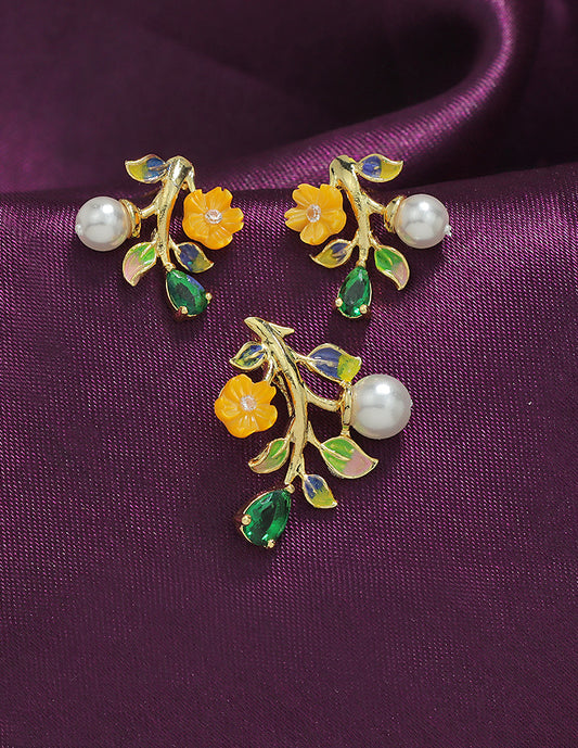 Designer Zirconia Enchanted Blossom Pendant Set