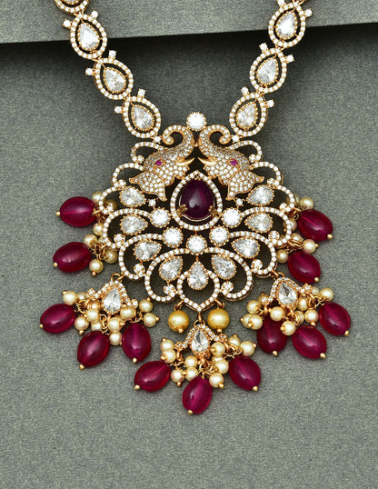 Zircon Gold Polish Elephant Design Pendant Necklace Set