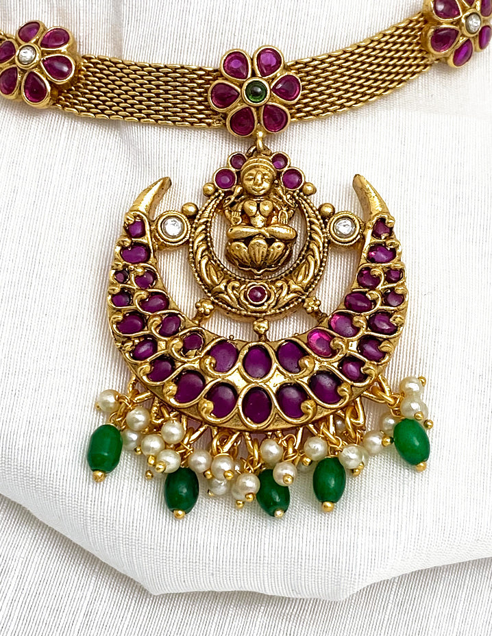 Antique Lakshmi Devi Design Kempu and emerald Necklace Set
