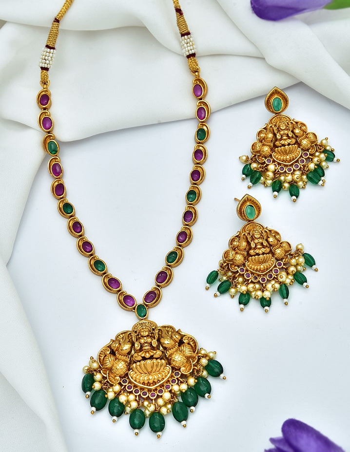 Antique Lakshmi Devi Pattern Necklace Set