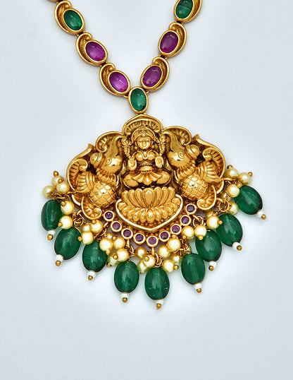 Antique Lakshmi Devi Pattern Necklace Set