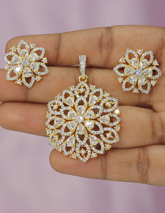 Designer Zirconia Gold Polish Pendant Set