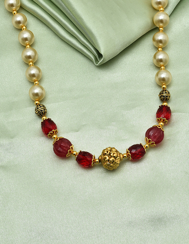 Designer Pearls and Red Beads Mala