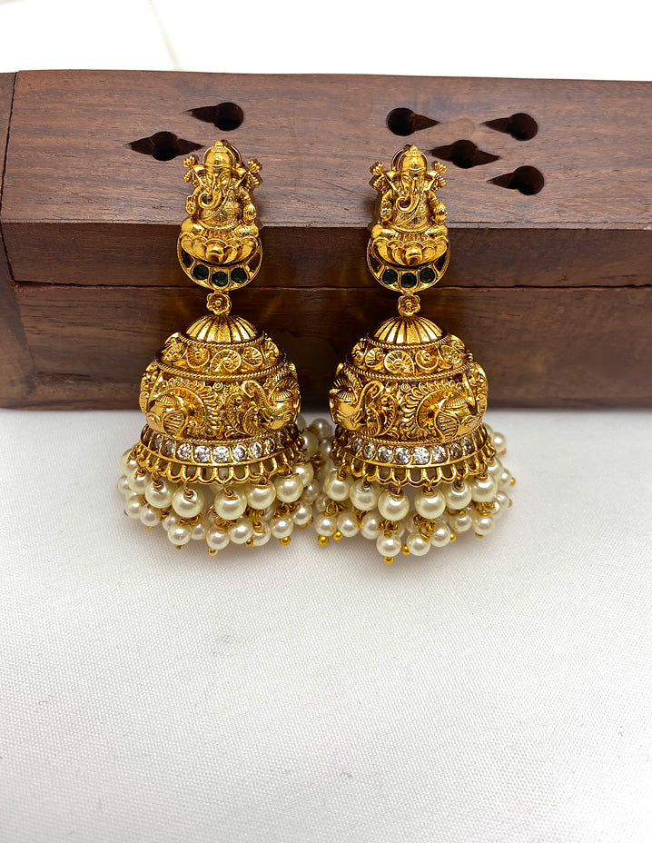 Antique Kempu Lakshmi Devi Pattern Necklace Set