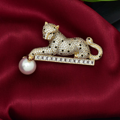 Zirconia Tiger Pattern Gold Polish Saree Pin