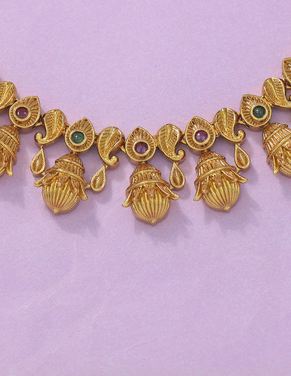 Designer Elegant Matt Kempu Necklace Set