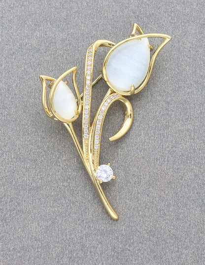 Zirconia Gold Polish Saree Pin