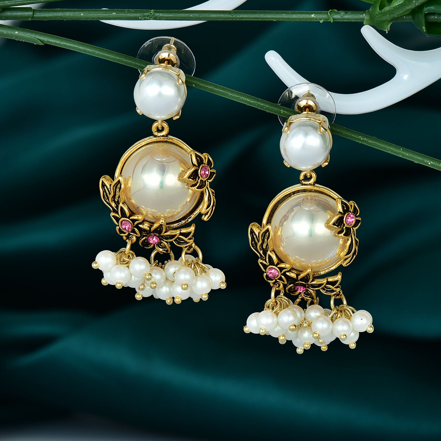 Design White Pearl Dangler Earrings