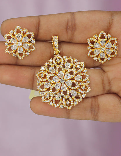 Designer Zirconia Gold Polish Pendant Set