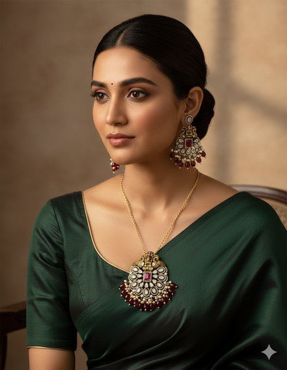 Elegant Victorian Zircon Devi Pendant Set